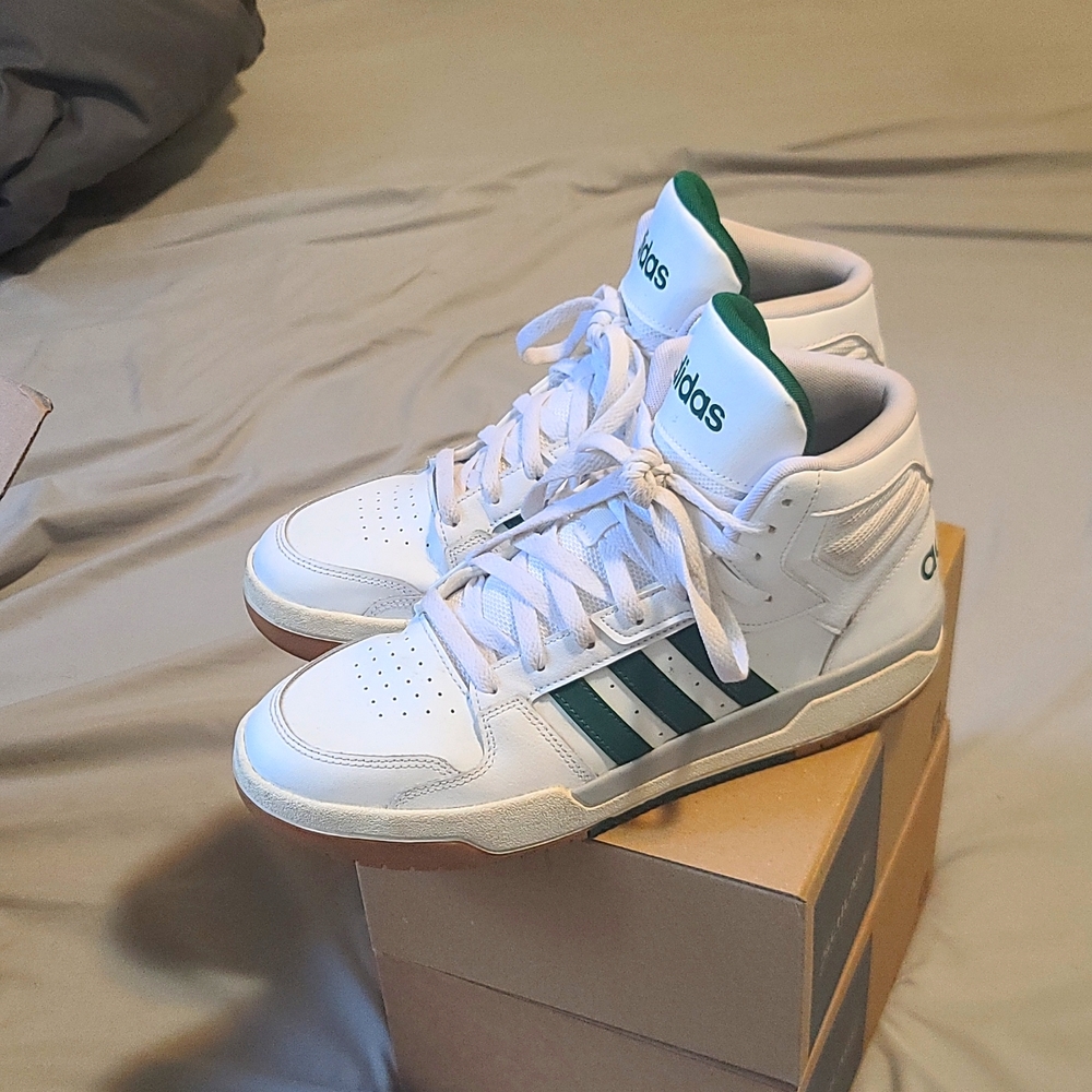 Adidas mid cloud white